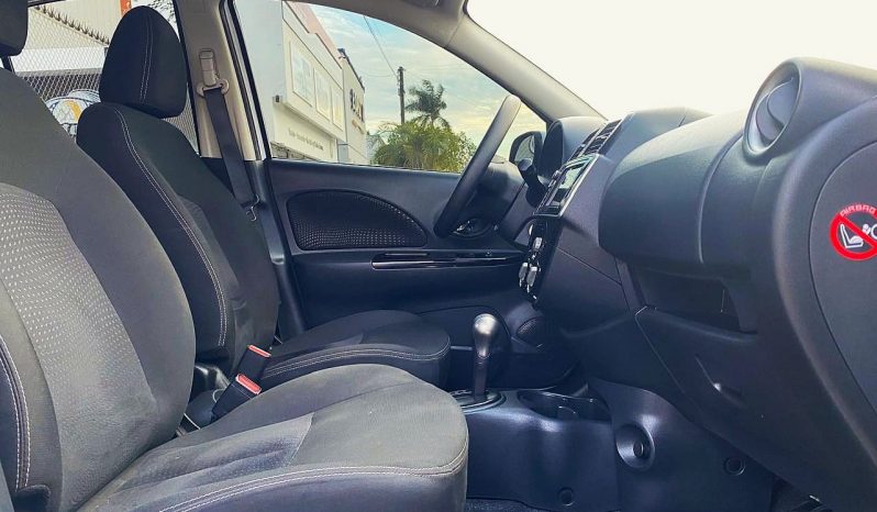 Nissan March 2023 lleno