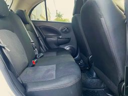 Nissan March 2023 lleno