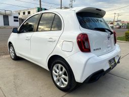 Nissan March 2023 lleno