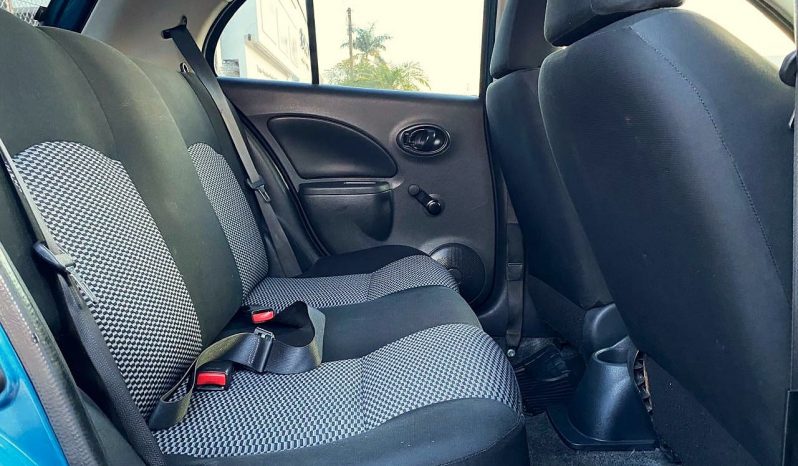 Nissan March 2020 lleno