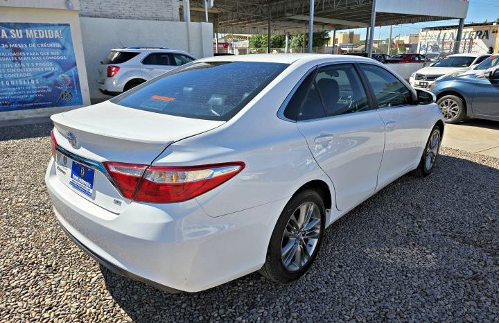 Toyota Camry 2017 lleno