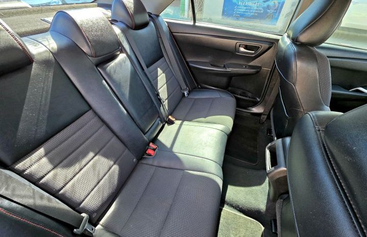 Toyota Camry 2017 lleno