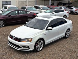 Volkswagen Jetta 2017 lleno