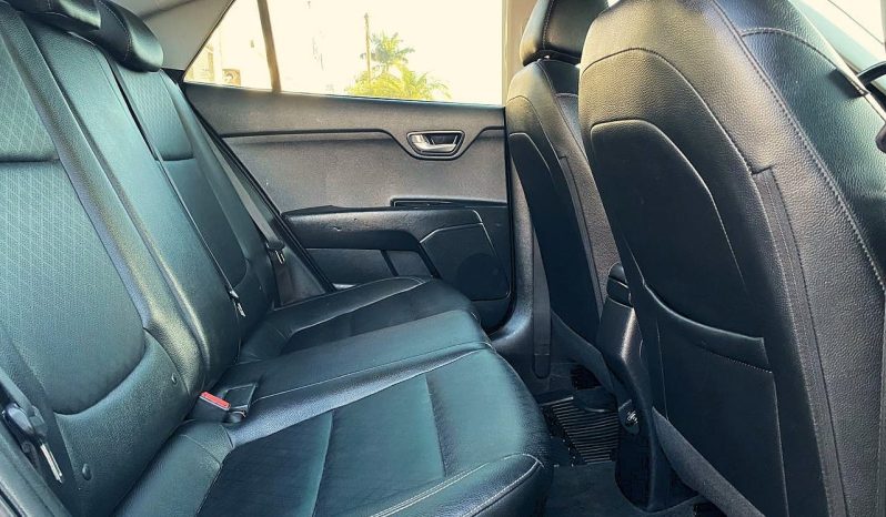 Kia Rio 2023 lleno