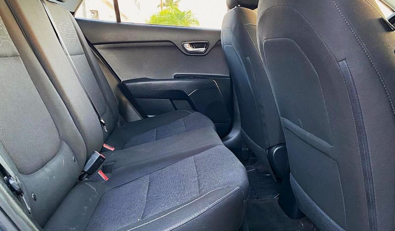 Kia Rio 2023 lleno