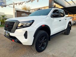 Nissan Frontier 2023 lleno