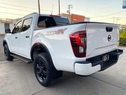 Nissan Frontier 2023 lleno