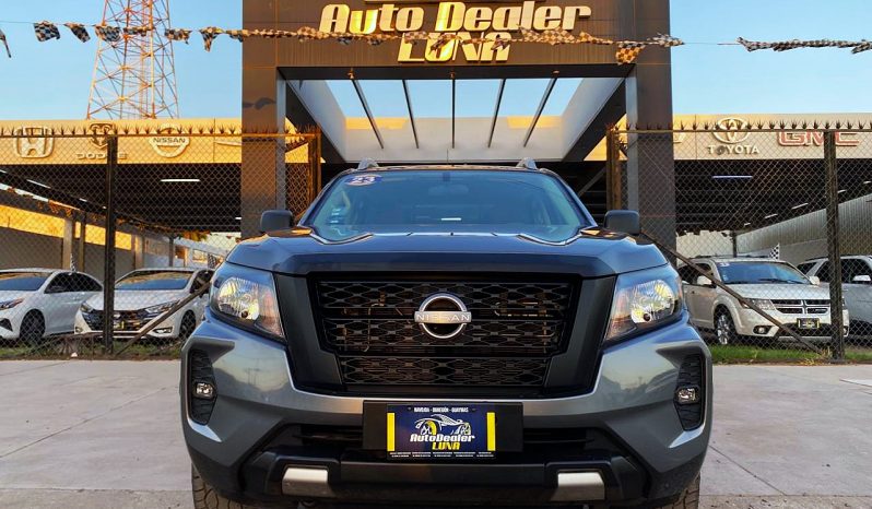 Nissan Frontier 2023 lleno