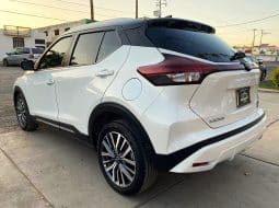 Nissan Kicks 2023 lleno