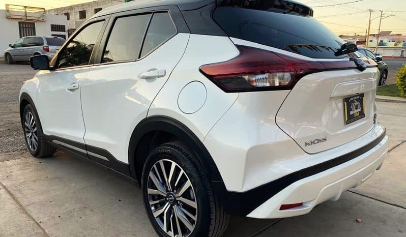Nissan Kicks 2023 lleno