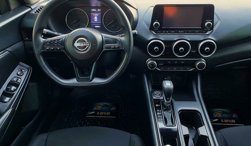 Nissan Sentra 2024 lleno
