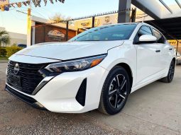 Nissan Sentra 2024 lleno