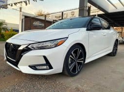 Nissan Sentra 2023 lleno