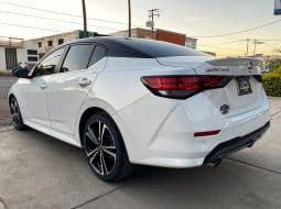 Nissan Sentra 2023 lleno