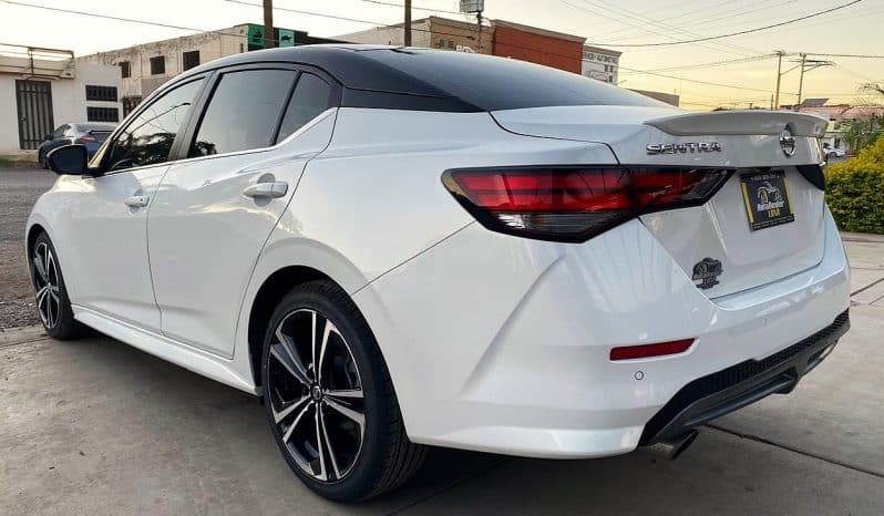 Nissan Sentra 2023 lleno