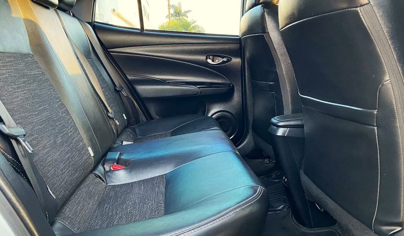 Toyota Yaris 2022 lleno