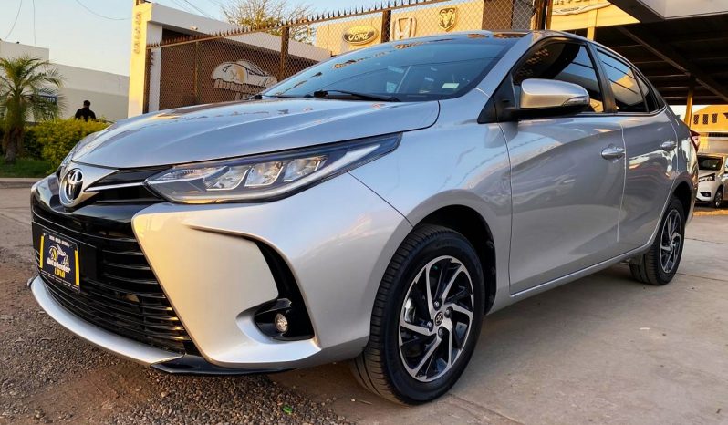 Toyota Yaris 2022 lleno