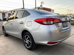 Toyota Yaris 2022 lleno