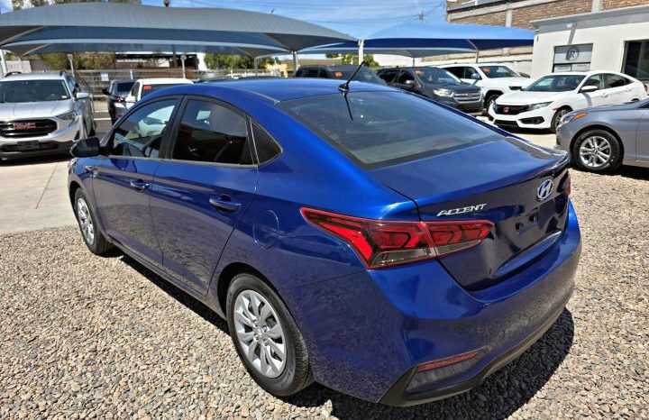 Hyundai Accent 2018 lleno
