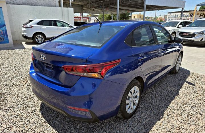 Hyundai Accent 2018 lleno