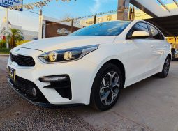 Kia Forte 2020 lleno