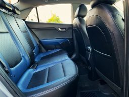 Kia Rio 2022 lleno