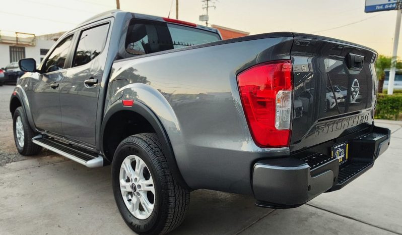 Nissan Frontier 2023 lleno