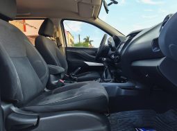 Nissan NP-300 2020 lleno