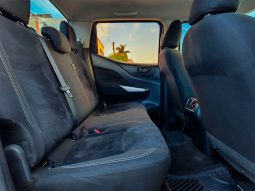 Nissan NP-300 2020 lleno