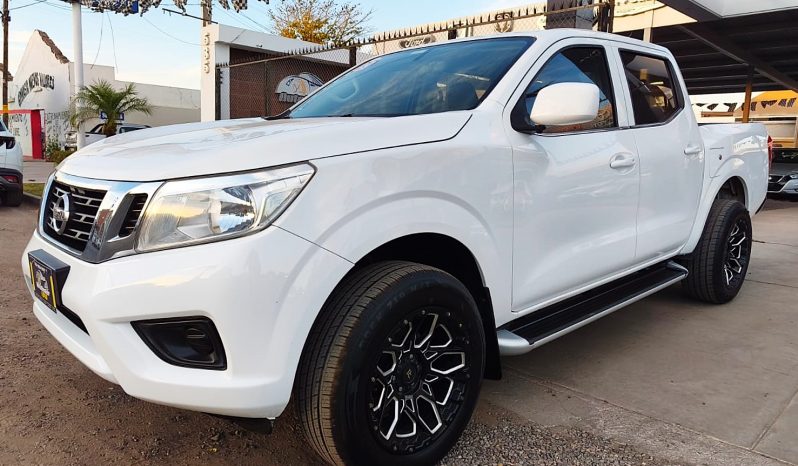 Nissan NP-300 2020 lleno