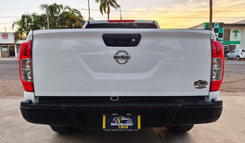 Nissan NP-300 2020 lleno