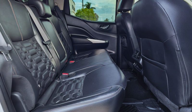 Nissan Frontier LE Platinum, 2023 lleno