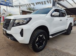 Nissan Frontier LE Platinum, 2023 lleno