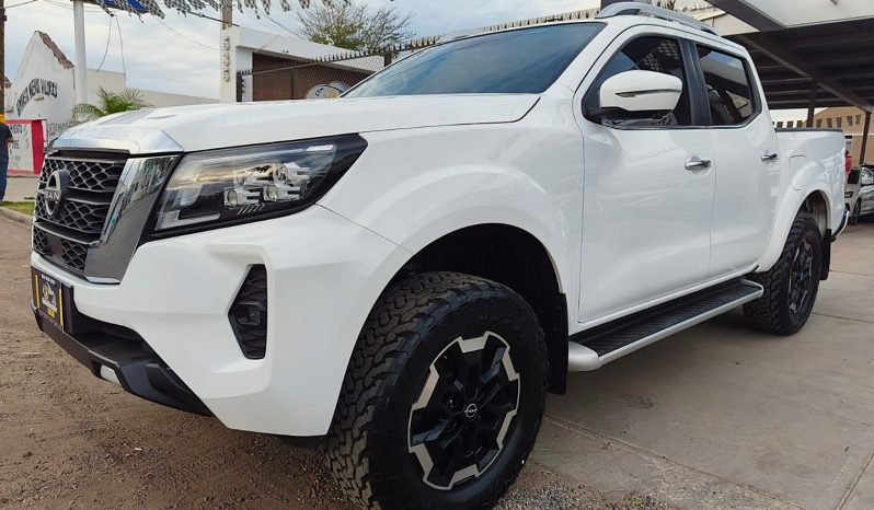 Nissan Frontier LE Platinum, 2023 lleno