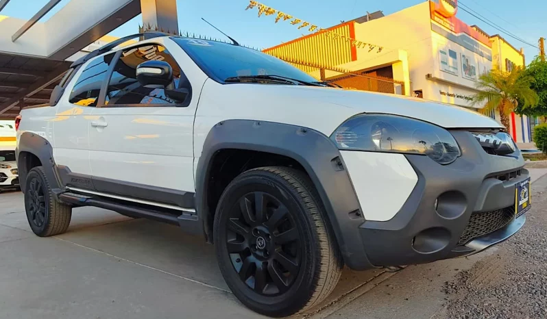 Dodge-Ram-700-Adventure-2019-Blanco-