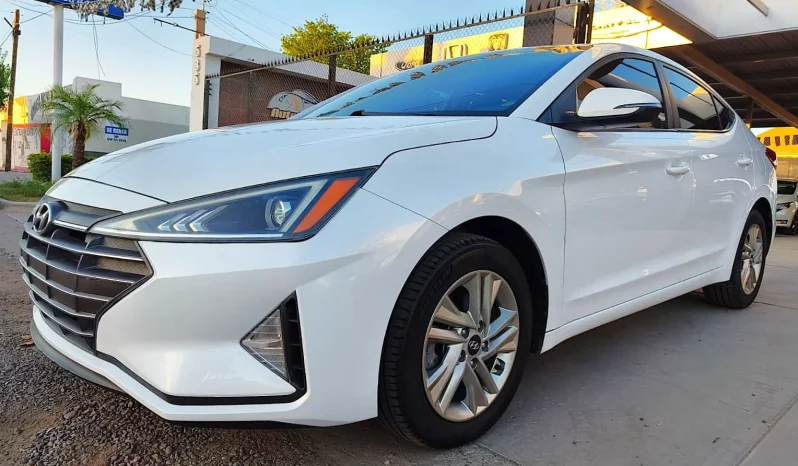 Hyundai Elantra 2020 lleno