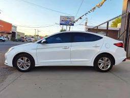 Hyundai Elantra 2020