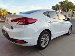 Hyundai Elantra 2020 lleno