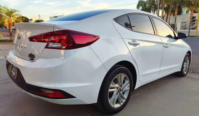 Hyundai Elantra 2020 lleno