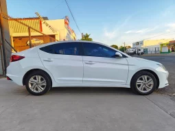 Hyundai Elantra 2020 lleno