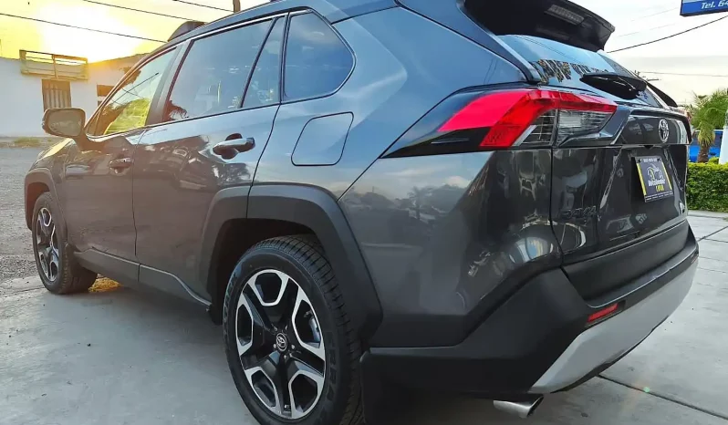 Toyota Rav-4 2019 lleno