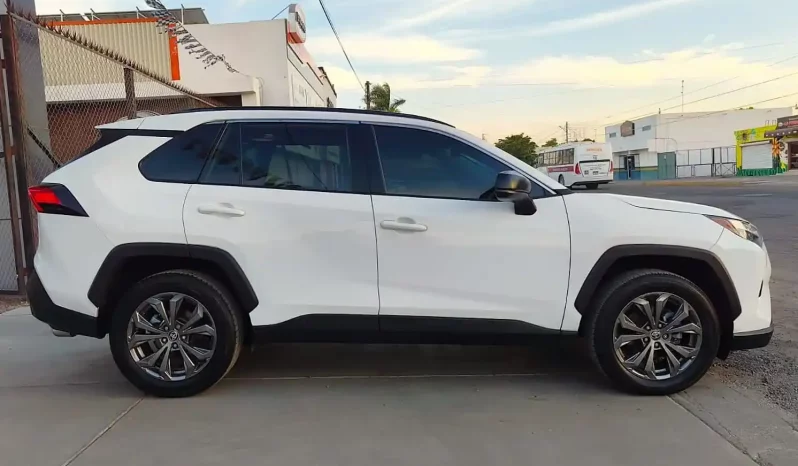 Toyota Rav-4 2022 lleno
