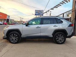 Toyota Rav4 2023 lleno