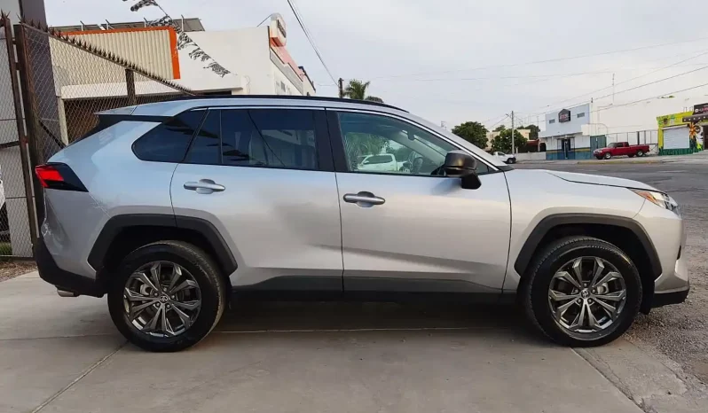 Toyota Rav4 2023 lleno