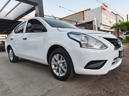 Nissan Versa 2024